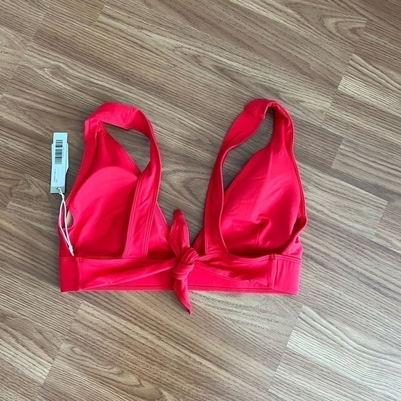 Everlane The Triangle Bikini Top NWT - Picture 8 of 16
